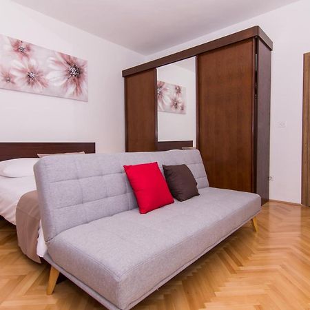 Apartmani Mlacic Donji Okrug  Kültér fotó