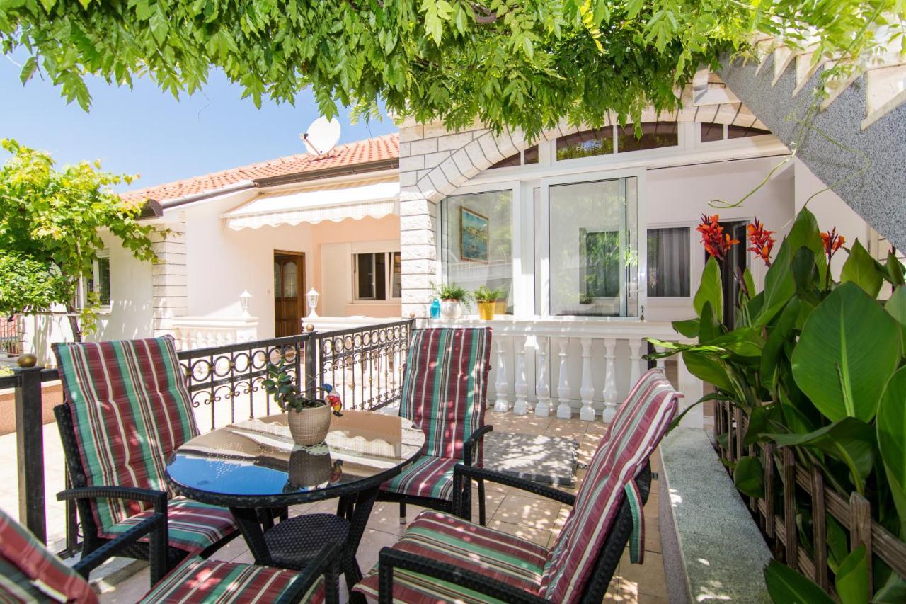 Apartmani Mlacic Donji Okrug  Kültér fotó