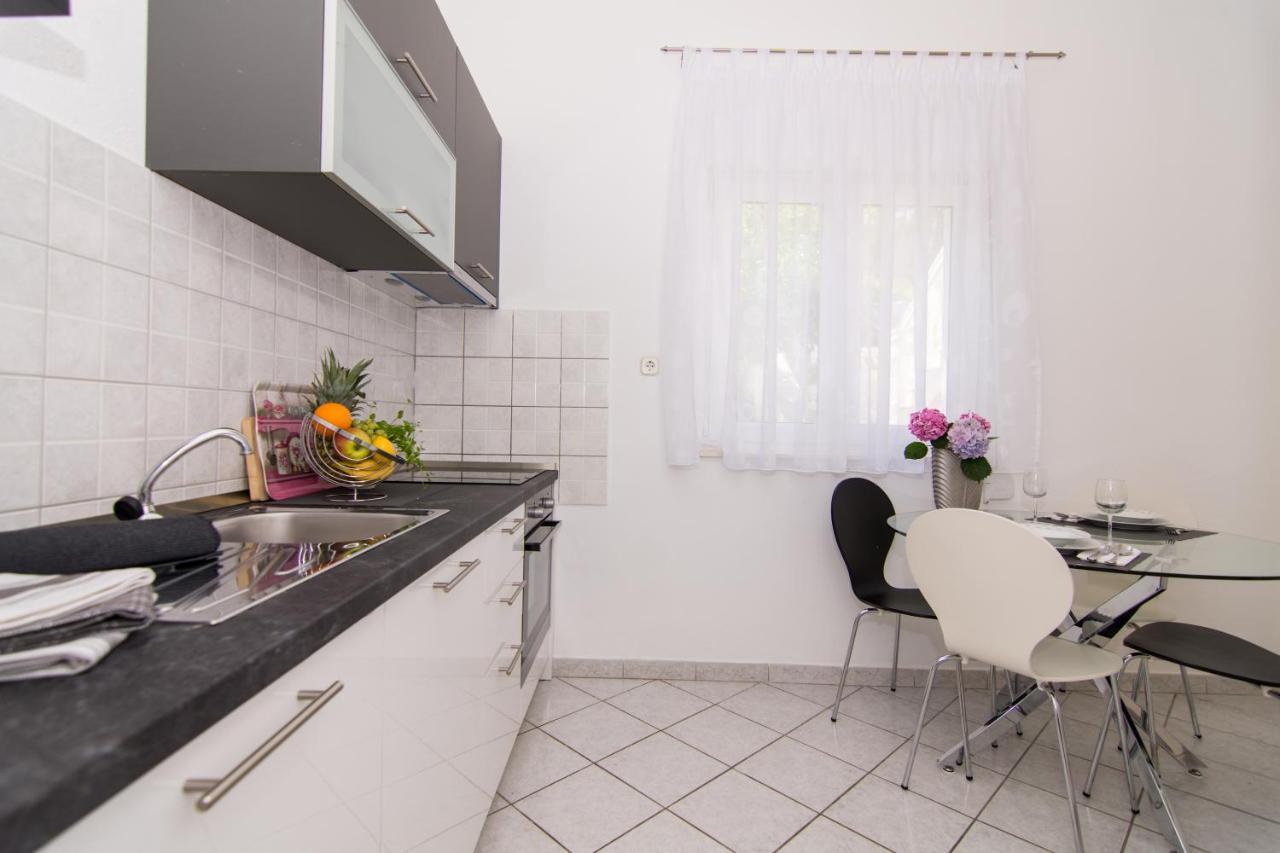 Apartmani Mlacic Donji Okrug  Kültér fotó