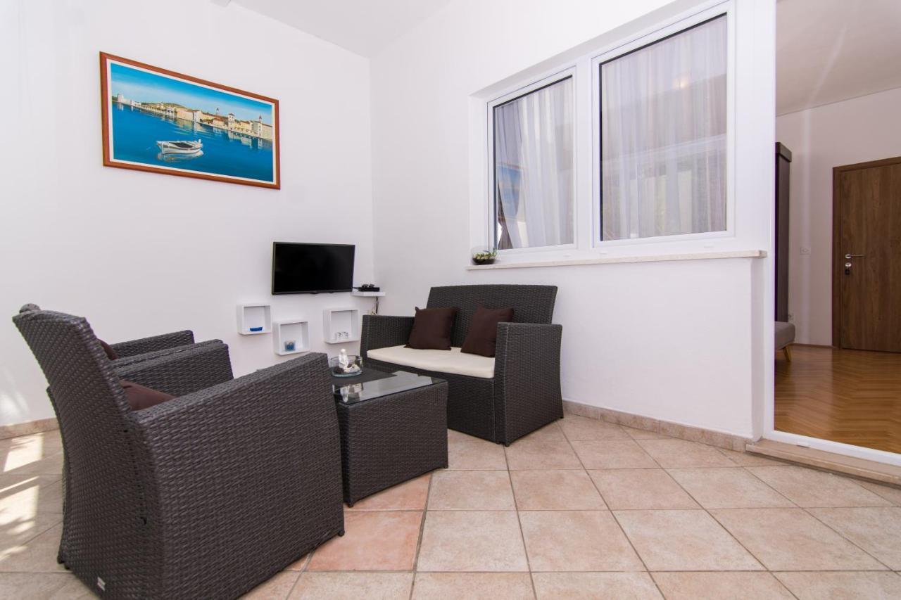 Apartmani Mlacic Donji Okrug  Kültér fotó