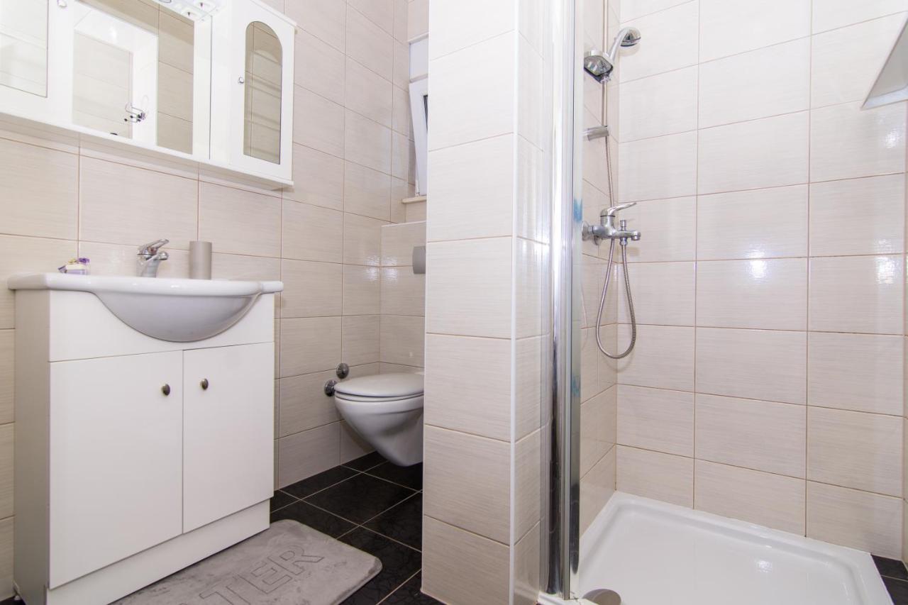 Apartmani Mlacic Donji Okrug  Kültér fotó